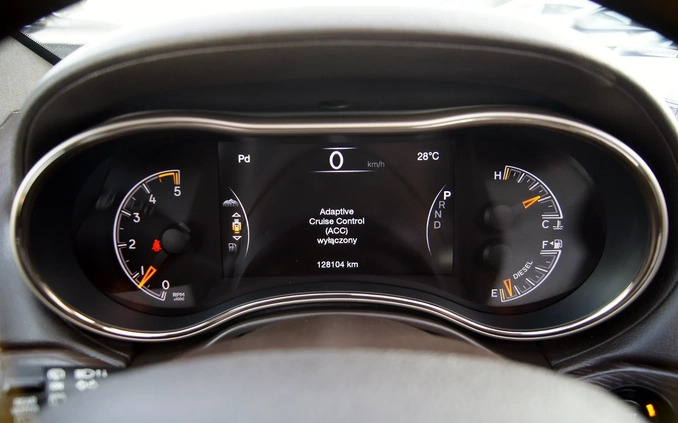Jeep Grand Cherokee cena 129150 przebieg: 128104, rok produkcji 2016 z Chocianów małe 781